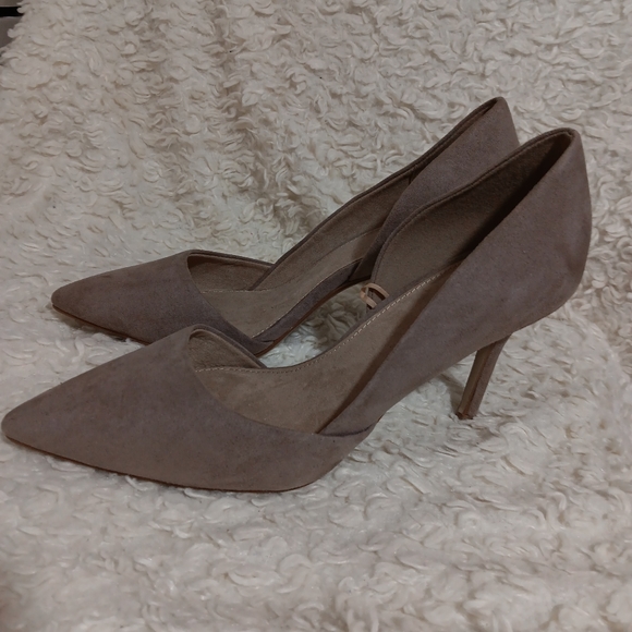 Pump heels - Picture 3 of 5